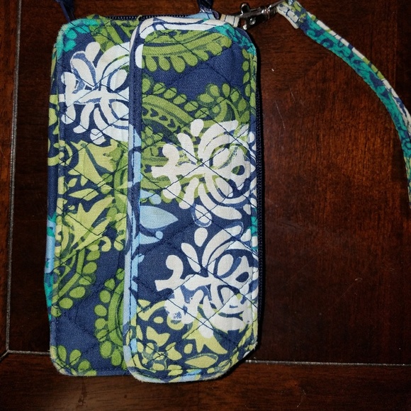 Vera Bradley Handbags - Vera Bradley Wristlet